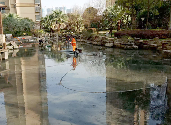 马边景观池淤泥清理